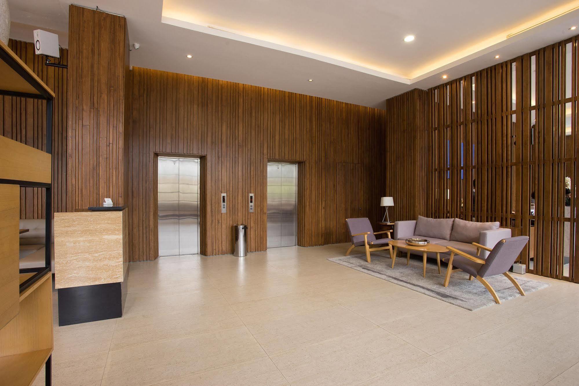Allstay Hotel Semarang Simpang Lima Luaran gambar