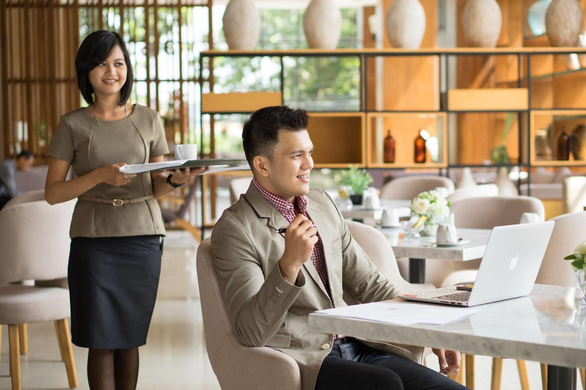 Allstay Hotel Semarang Simpang Lima Luaran gambar