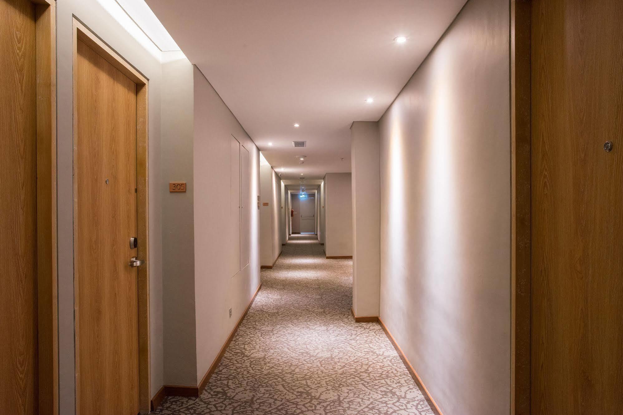 Allstay Hotel Semarang Simpang Lima Luaran gambar