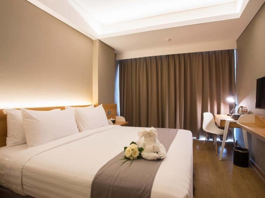 Allstay Hotel Semarang Simpang Lima Luaran gambar